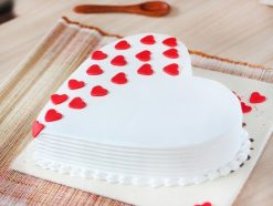 heart shaped vanilla cake 1 cake0611hvan c