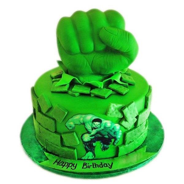 Hulk Theme cake with candies by Creme Castle