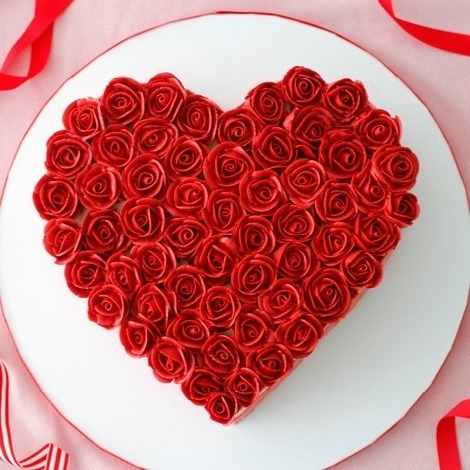 Red Velvet Cake with Heart Half Kg Online-hdcinema.vn