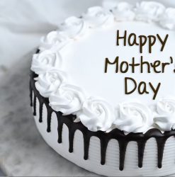 Scrumptious Mothers Day Cake2