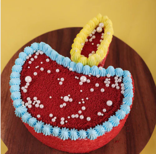 Deep Shape Red Velvet Cake
