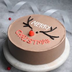 Christmas Creamy Chocolate Cake