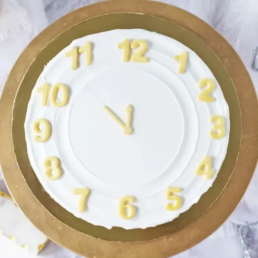New Year Countdown Clock Cake 1