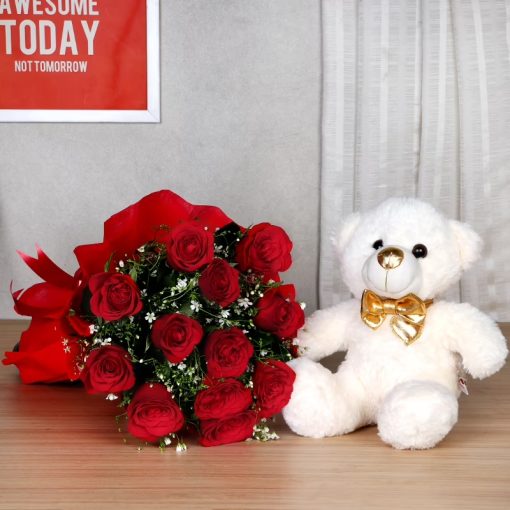 Beautiful Roses Bouquet With Teddy