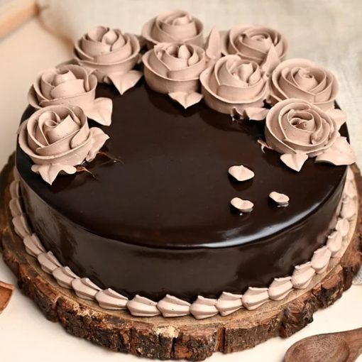 Smooth Roses Chocolate Cake