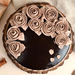 Smooth Roses Chocolate Cake 1