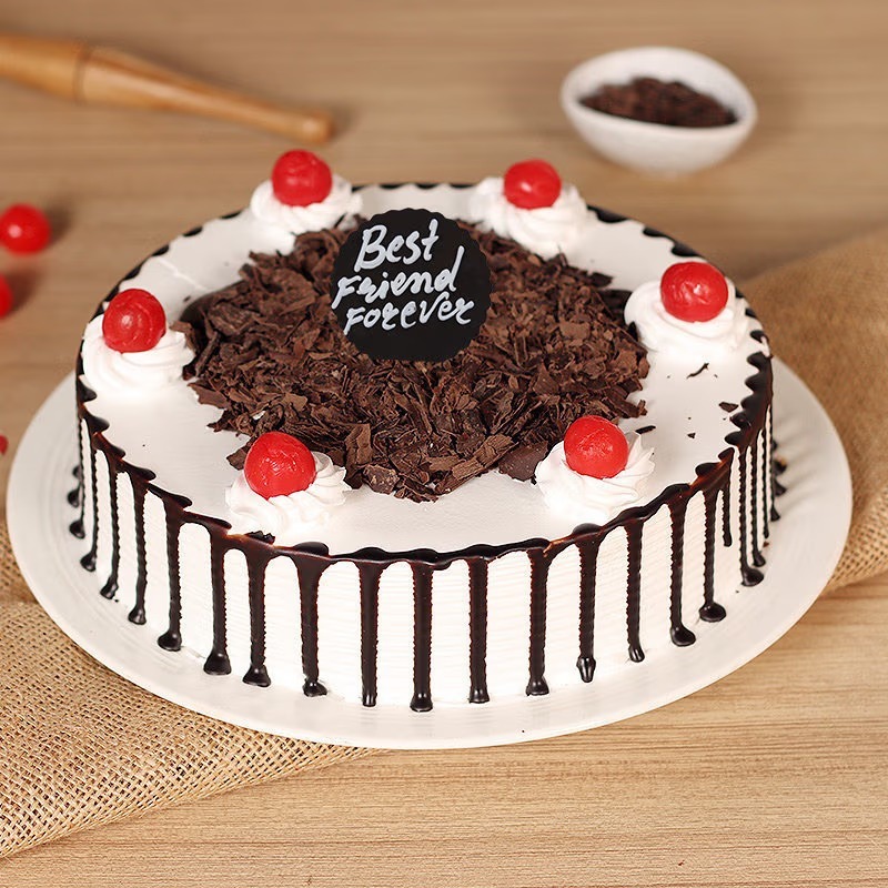 Strawberry Vanilla Best Friend Cake | Winni.in