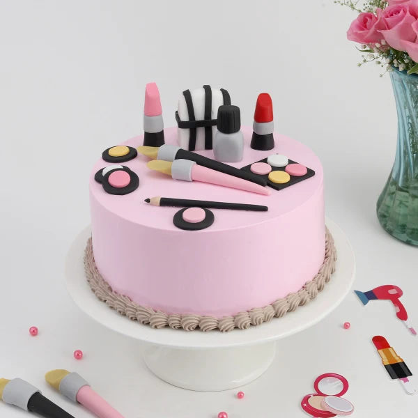 Makeup birthday cake - Decorated Cake by Gâteau de Luciné - CakesDecor