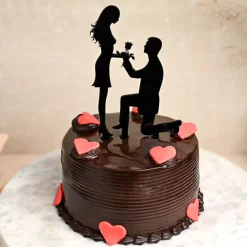 Couple Cake For Valentine's Day