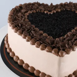 Chocolate Love Heart Cake3