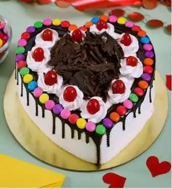 Gem-Chocolate Heart Cake