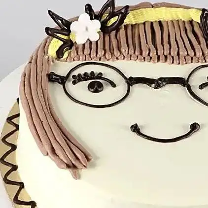 Chashmish Girl Cake - Image 2