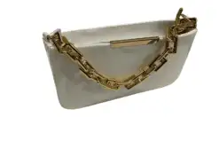 Chunky Chain White Purse