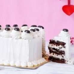 Coffee Flavoured Heart Shaped Cake2