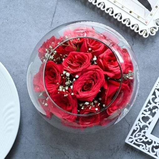 Red Roses In a Glass Vase - Image 2