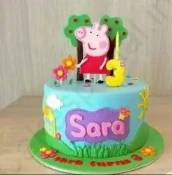 Designer peppa Piggie Cake