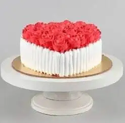 Hearty Roses Cake - Image 3