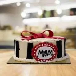 Designer Cake for Mom