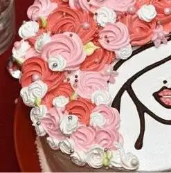 Rosy Lady Cake - Image 2