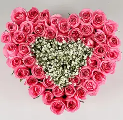 Alternative view of Fresh Roses In Pink Heart Shape Box