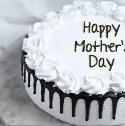 Alternative view of Scrumptious Mother's Day Cake