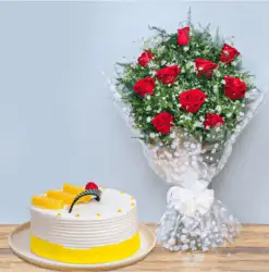 Pineapple Cake with Red Roses