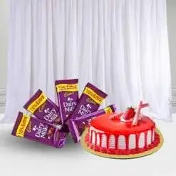Strawberry cake with Chocolates