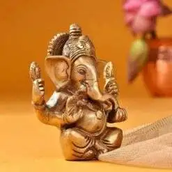 Alternative view of Ganesha Brass Idol
