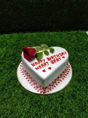 Alternative view of Best Heart Shape Cake
