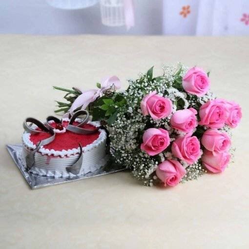 roses bouquet with strawberry cake 1