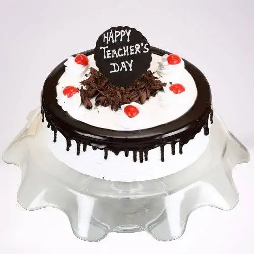 Delicious Teachers Day Cake