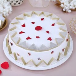 Delectable Cashew Sweet Cream Cake - Eggless Delight!
