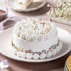 Vanilla Cake with Creamy Buttercream Frosting