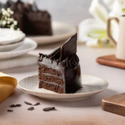 Choco Delight Eggless Fudge Cake1
