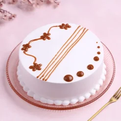 Classic Vanilla Caramel Cream Cake