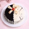 Top view of chocolate vanilla duo cake