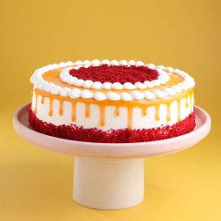 Red velvet coffee drip cake