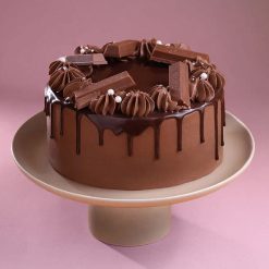 KitKat Swirl Chocolate Drizzle Cake