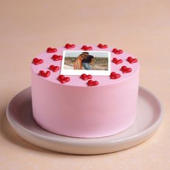 Personalised red hearts bento cake detail view