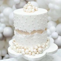 Royal pearl fault line luxury celebration cake